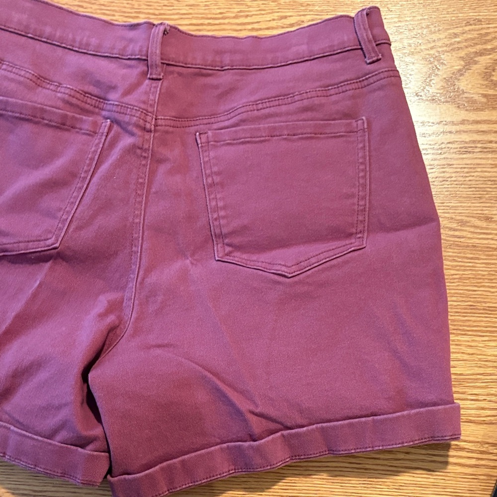 Gloria Vanderbilt Plum Cotton Blend Bermuda Shorts - Picture 5 of 8
